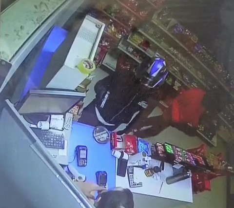 Adana’da 10 Dakikada 2 Akaryakıt İstasyonu Soyuldu: Biri Çocuk Yaşta 2 Şüpheli Tutuklandı