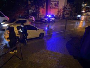 Mudanya’da Trafik Kazası: Çarpan Araç Olay Yerinden Kaçtı