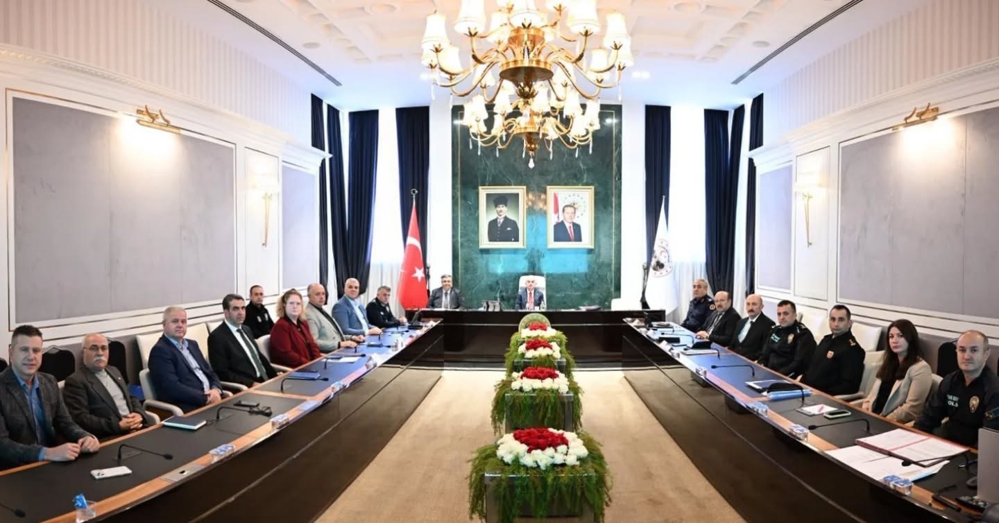 Kırklareli’nde Spor Güvenliği Toplantısı: Vali Turan’dan “Centilmenlik ve Kardeşlik” Vurgusu