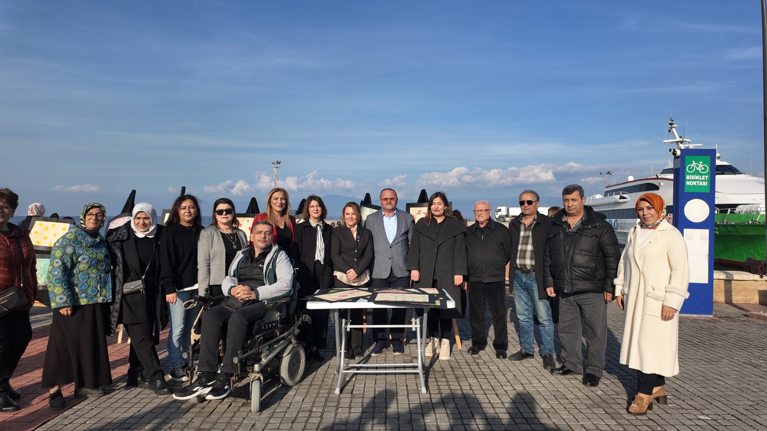 AK Parti Mudanya’dan Engelliler Günü’ne Anlamlı Etkinlik: “Sanata Engel Yok”