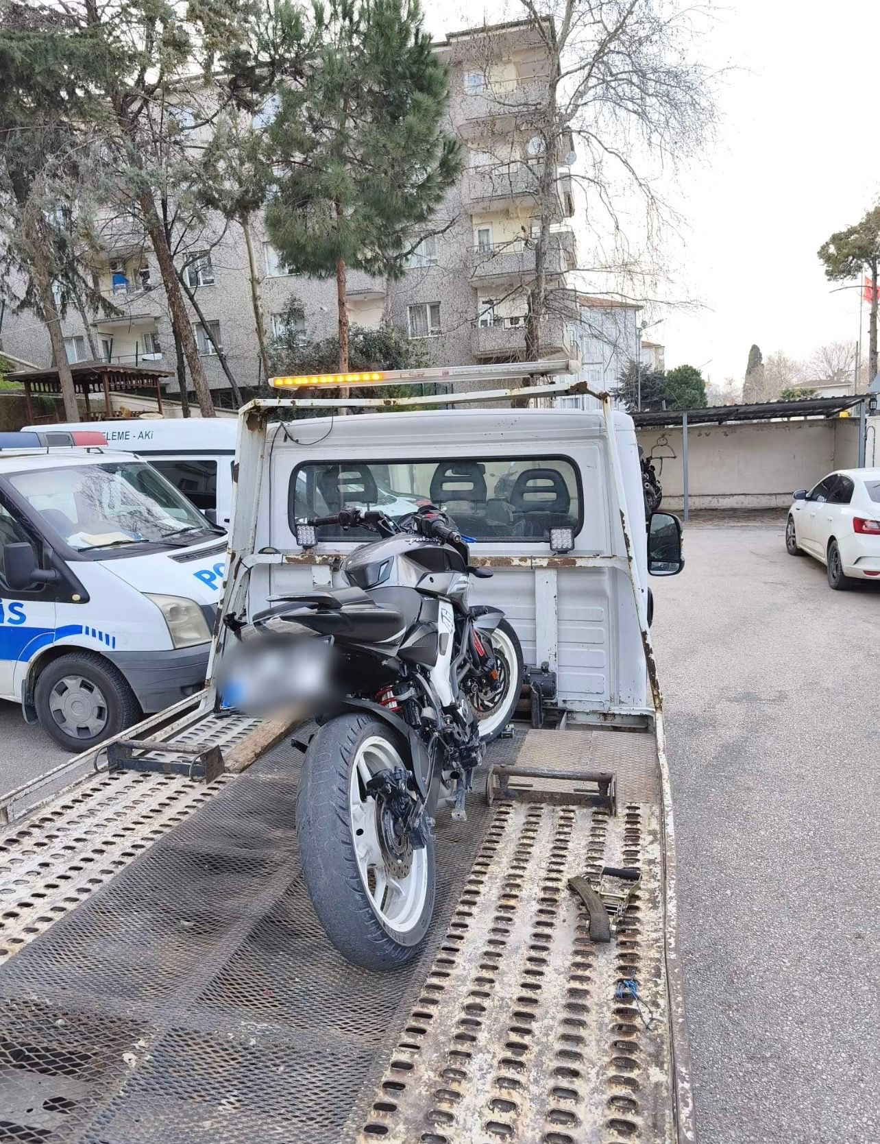 Mudanya’da Polisin ‘Dur’ İhtarına Uymadı, 245 Bin TL Ceza Yedi. 60 gün trafikten men edildi.